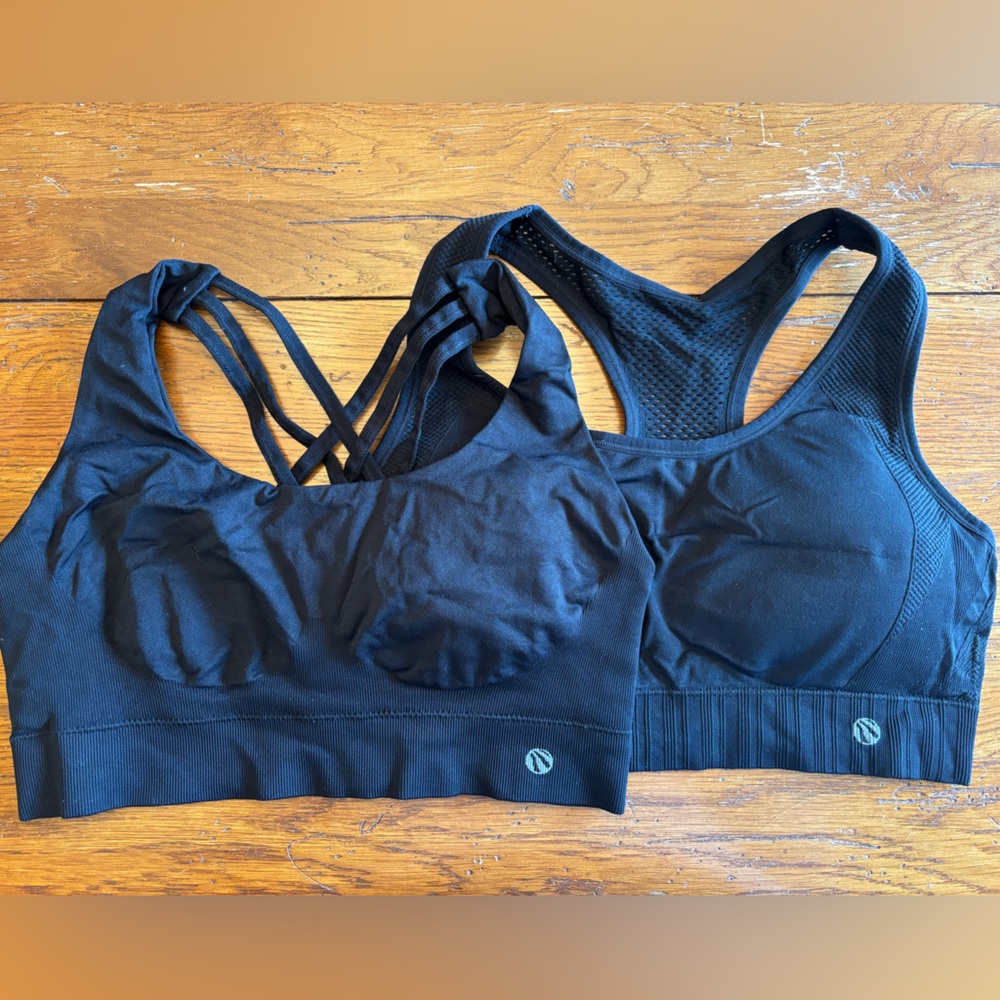 Women’s sports bras large